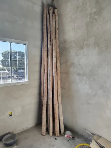 Tábuas e escoramentos (resto de obra