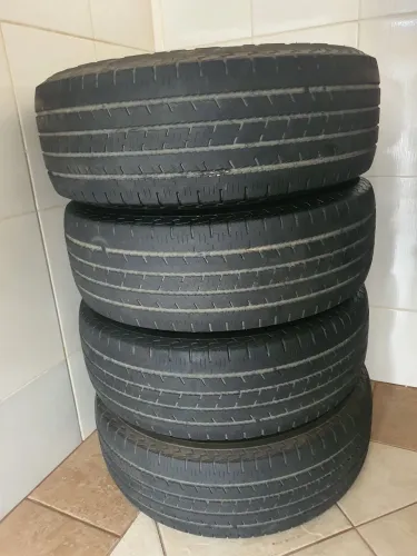 Vendo Pneus 265/70 R16 112 H/T