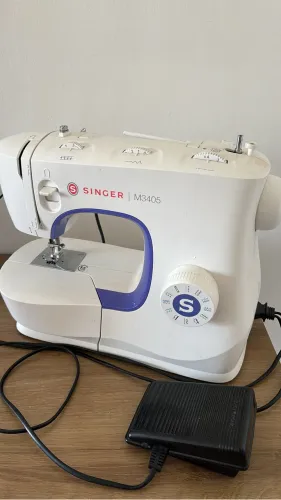 Máquina Singer Doméstica 