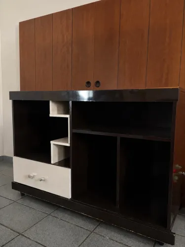 Rack em boas condições com poucas marcas de uso