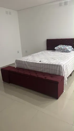 Cama Queen/Guarda roupa group