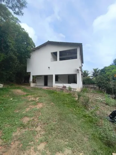 Sobrado com 235m2 em LOTE que possui 458 m² com 3 quartos em Barra do Sahy - Aracruz - ES