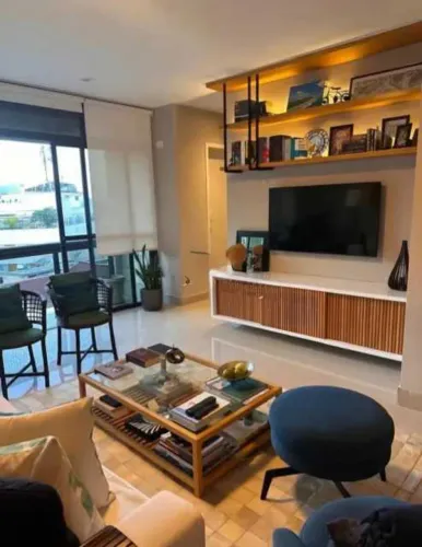 Apartamento reformadíssimo de alto padrão na parte baixa do Alto Leblon - Vista livre