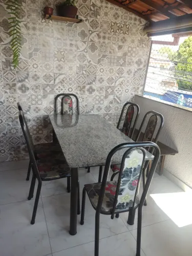 Vendo mesa de 6 lugares