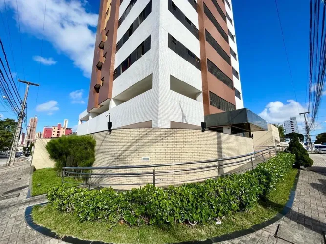 Apartamento a venda no Miramar