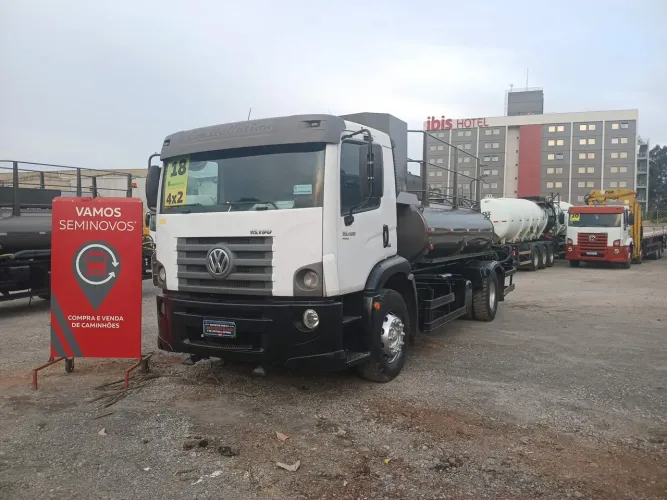 Volkswagen 15.190 E Constellation 2p (diesel)(E5) 2018/2019 Vamos Seminovos Betim