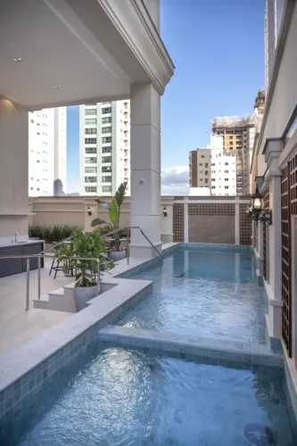 Apartamento para Venda em Balneário Camboriú, Centro, 3 dormitórios, 3 suítes, 4 banheiros