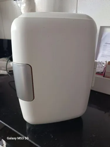 Mini Geladeira portátil 