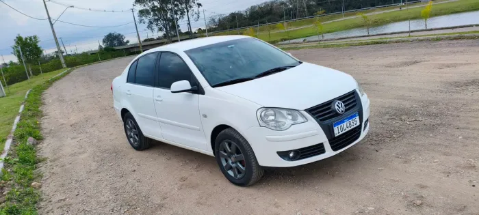 Volkswagen Polo Sedan 1.6 MI Total Flex 8V 4P 2008