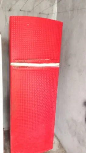 Vendo geladeira 450