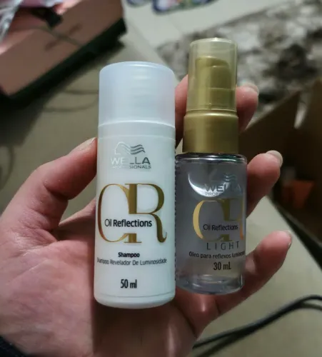 Shampoo e óleo Oil Reflections Wella