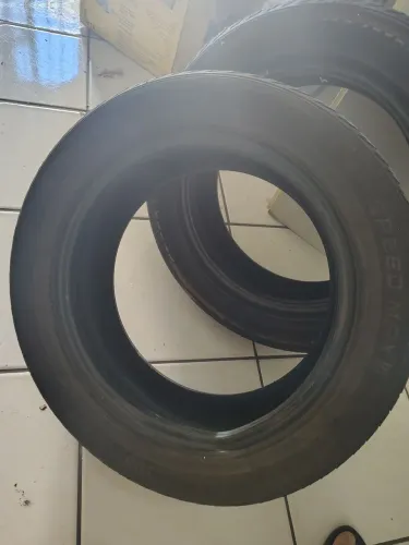 Pneu aro 195/55R15 duas unidades
