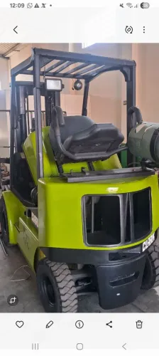 Empilhadeira Reformada