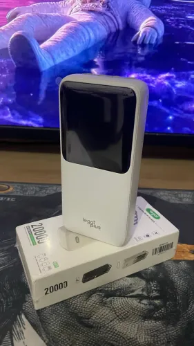 Power Bank 20.000mAh Carregador Portátil 4 USB + Visor Digital Carregamento Rápido