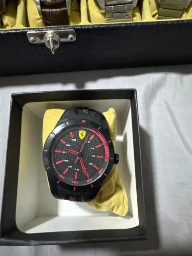 Relógio Ferrari scudeira