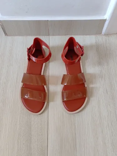 Sandália melissa tam 35
