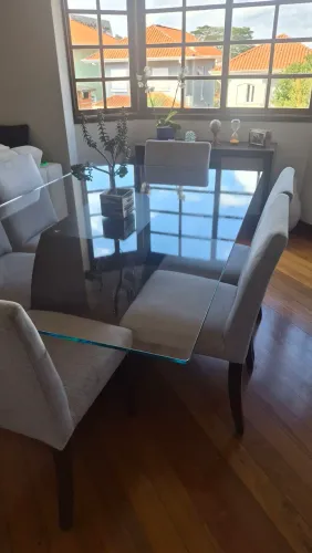 Mesa com 6 cadeiras (1,20x1,90)