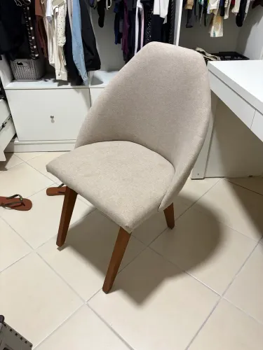 Cadeira estofada