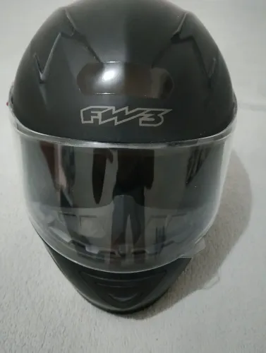 Capacete