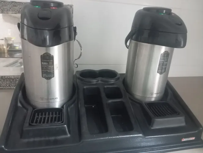 Vendo kit cafeteira com suporte termo pro.