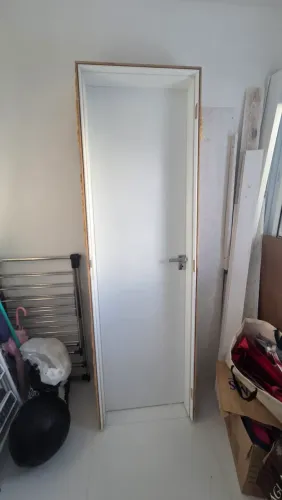 Porta completa 2,10 x 0,60