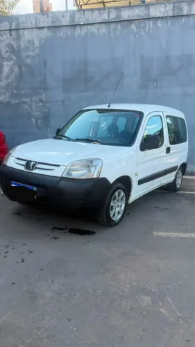 Peugeot Partner Van Escapade 1.6 Flex 16V 5P 2011