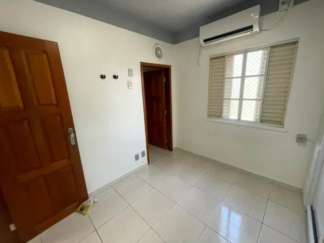 Apartamento com 2 quartos 3 andar com modulados e climatizado