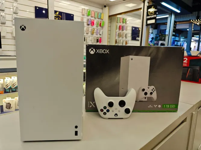 Xbox séries x 1tb mídia digital branco usado
