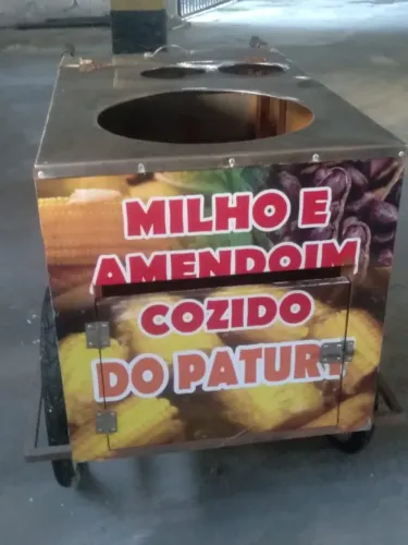 Carrinho de milho e amendoim