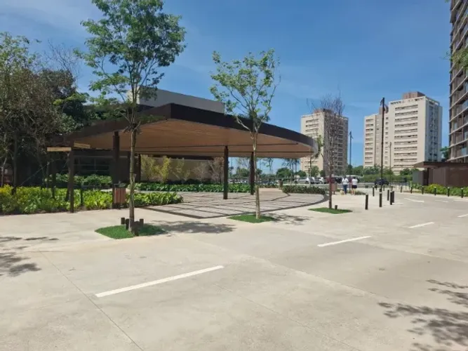 Studio 32,59 m2 no Shopping Iguatemi Tarraf Square o m2 mais valorizado da cidade!