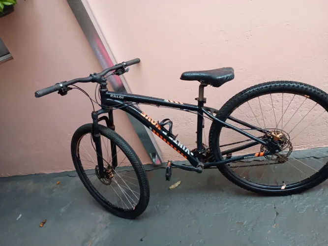 Bicicleta Caloi Vulcan Extreme Aro 29 - Shimano Acera - Freio a Disco
