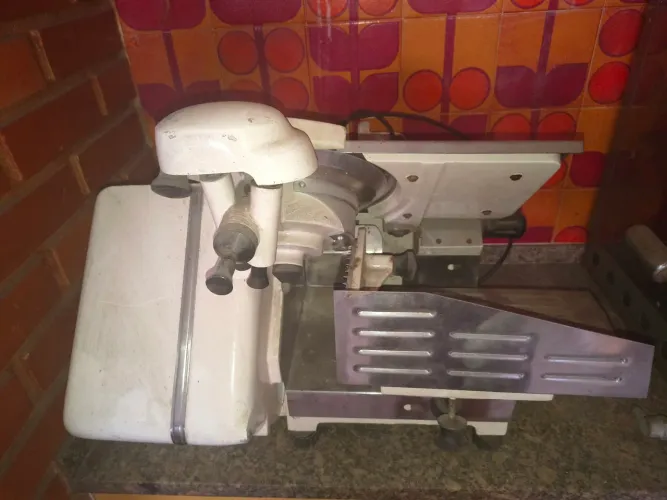 Fatiadora de frios Filizola