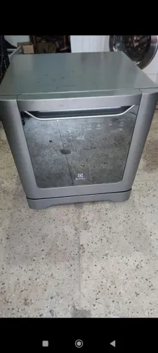 Lava-louça Electrolux 220 volts.
