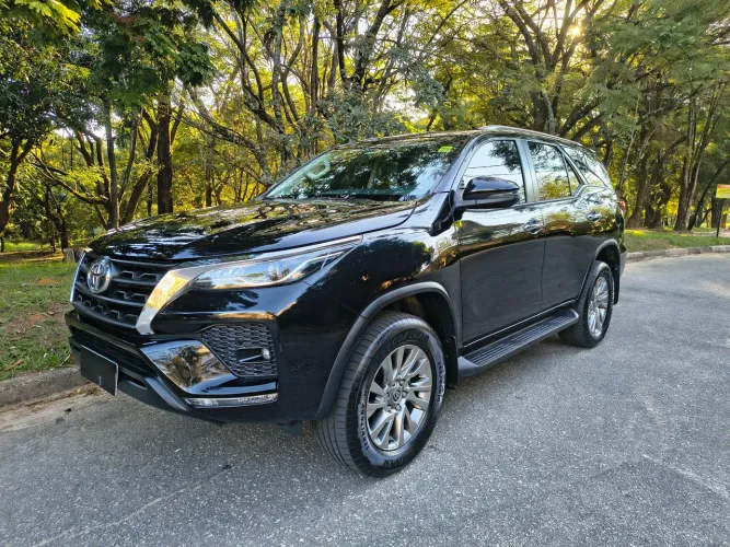 Toyota Hilux SW4 SRV 4X2 2.7 Flex 16V Aut. 2021