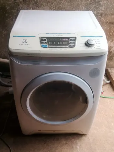 Máquina lava e seca Electrolux 9kg