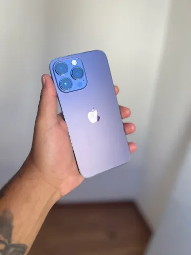 iPhone 14 Pro Max Roxo