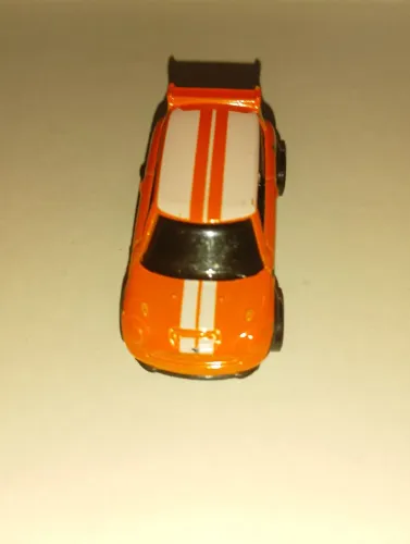 Hot Wheels Mini Cooper S Challenge (da linha Neon Speeders ou versões de corrida).