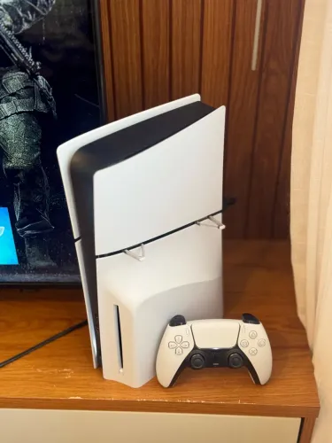 Playstation 5 Slim Mídia Física 1 TB Semi Novo