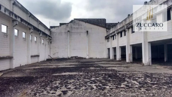 Galpão para alugar, 4000 m² por R$ 7.000,01/mês - Paratei - Guararema/SP