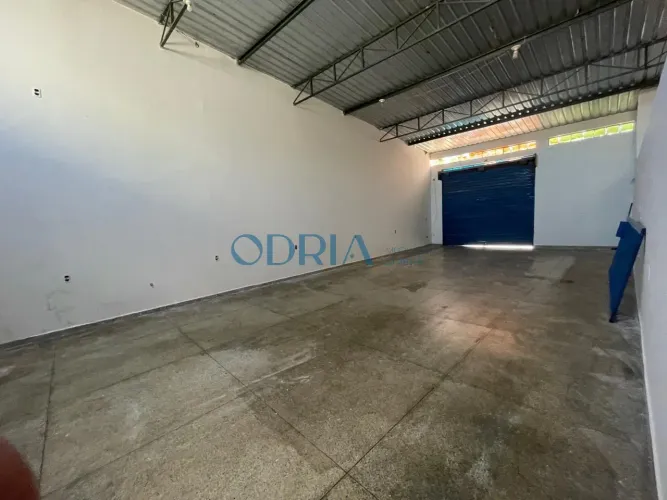 LOTE COM GALPÃO E CASA ARNIQUEIRA