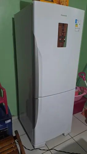 Geladeira Panasonic inverter 425 litros