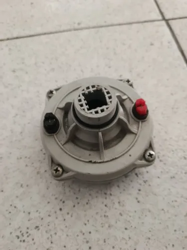 Vendo corneta D250X