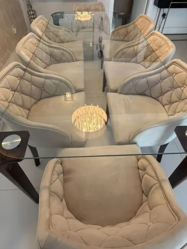     Conjunto Sierra Móveis Mesa de Jantar com Vidro e 8 Cadeiras