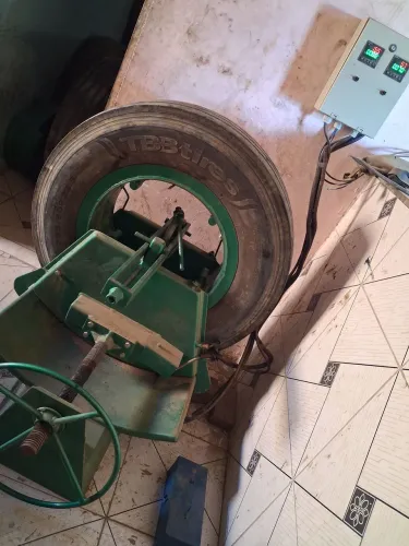 Máquina de vucanizar pneus agrícola e de carga valor 15.000