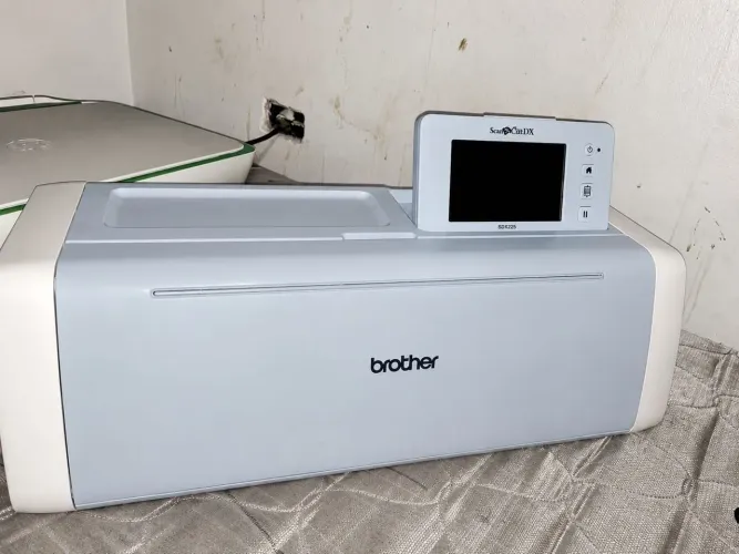 Brother ScanNCut DX SDX225 - Excelente Estado - Corte Automático Profissional