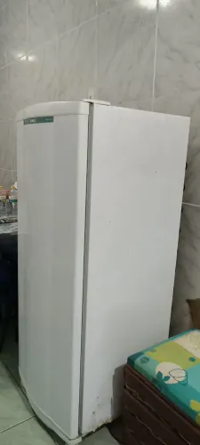 Geladeira Consul 261L (127V)