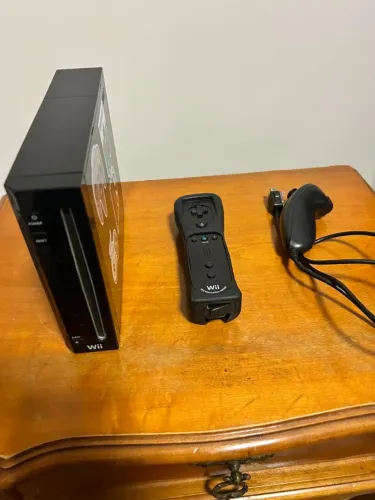 Nintendo Wii + Wii Motion Plus + Nunchunk