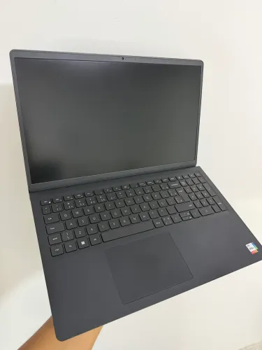 Dell Inspiron 15 3520 i5 12ª Geração | 16GB | 512GB NVMe | Full HD