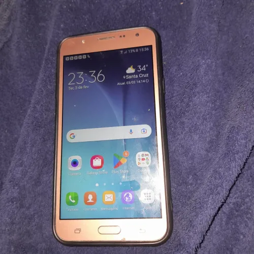 Vendo um celular J7 funcionando perfeitamente 