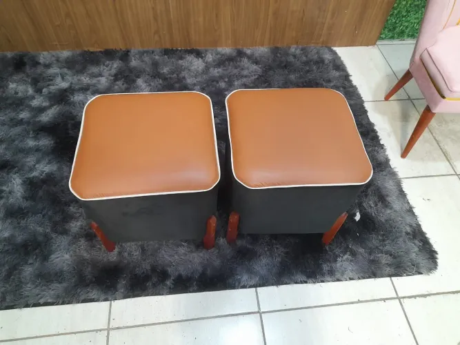 Par De Puffs Quadrados Marrom E Preto Direto Da Fábrica - Entrego Só Em Rio Claro